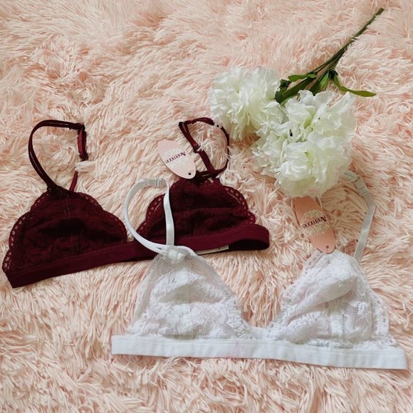 NWT White Triangle Lace Bralette - Picture 4 of 4